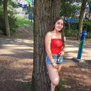 Meet your Posher, Audrey